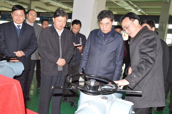 省委常委組織部長鄧向陽等一行來藍(lán)德集團(tuán)